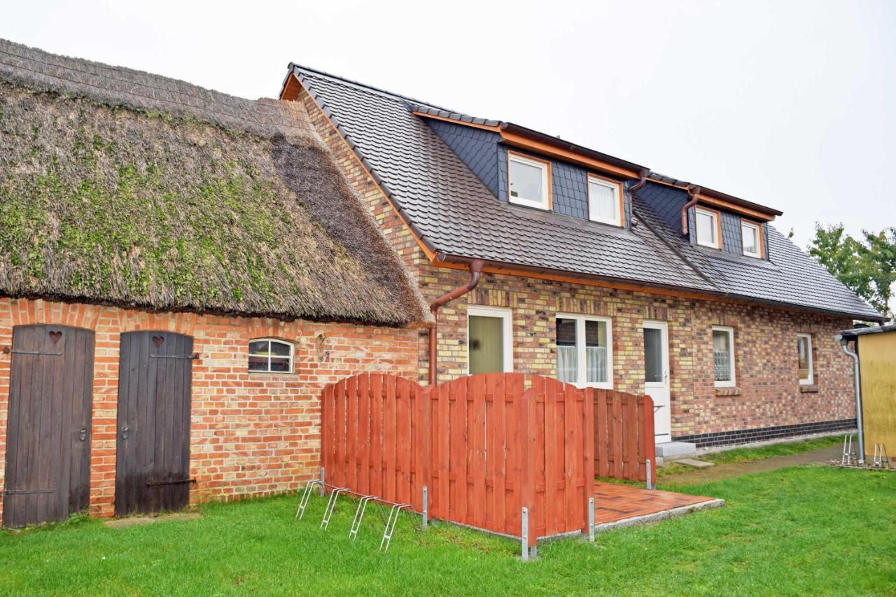 Ferienhaus Mit Terrasse Am Heideweg Baabe Exteriér fotografie